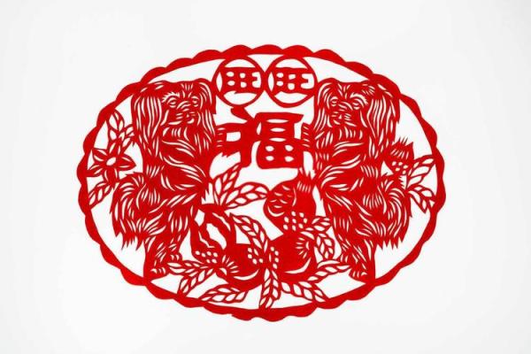 属龙的生肖配对