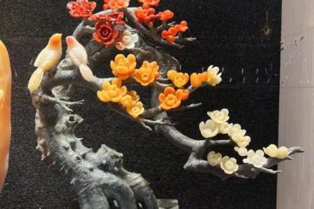 正对大门玄关怎么选方位，正对大门的玄关放什么摆件？