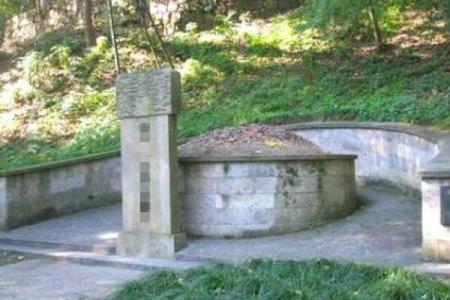 如何破坏墓地风水