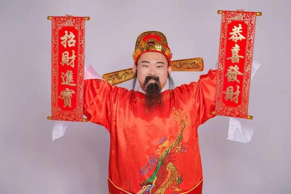 财神爷可以拍照片吗