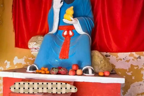 邳州艾山铁佛寺师傅算命